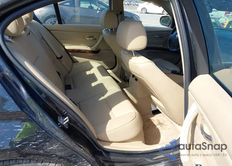 2011 BMW 328I xDrive z USA, uszkodzony, nr VIN WBAPK7C53BA821130